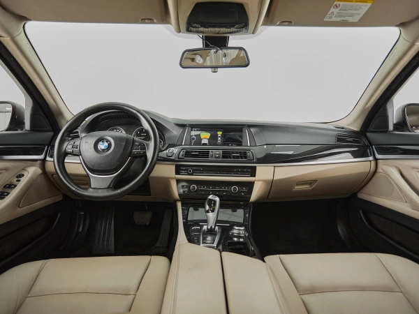 BMW 5 серии, VI (F10/F11/F07) фото №8