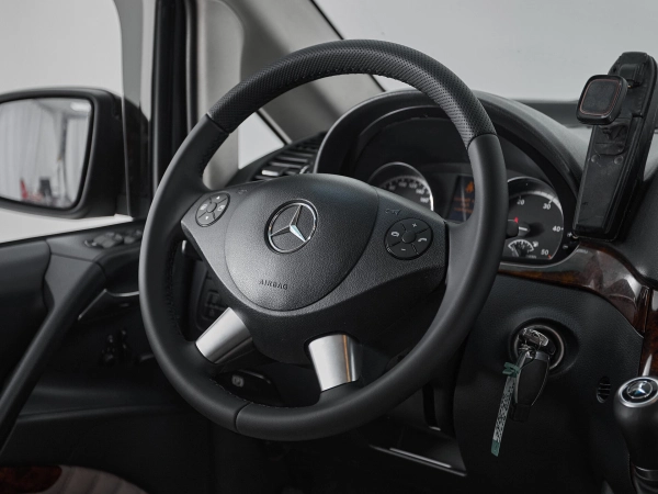 Mercedes-Benz Viano, I (W639) Рестайлинг фото №11