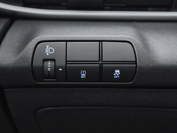 Hyundai Elantra, VII (CN7) Рестайлинг фото №17