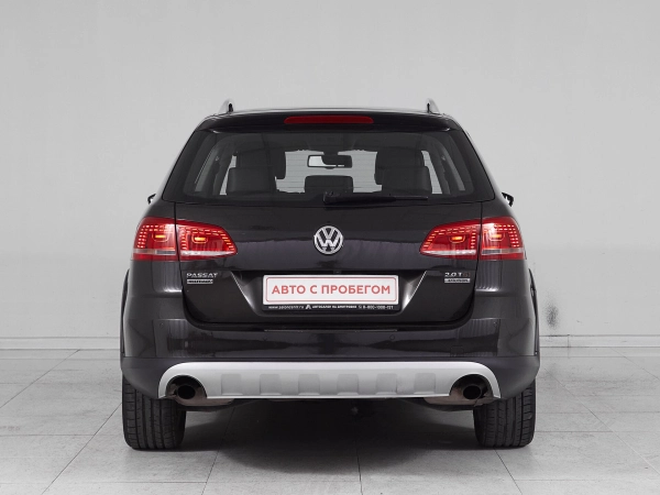Volkswagen Passat, B7 фото №5