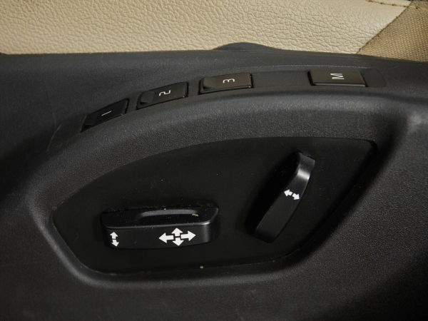 Volvo XC60, I фото №14