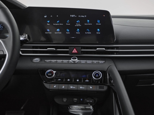 Hyundai Elantra, VII (CN7) Рестайлинг фото №17