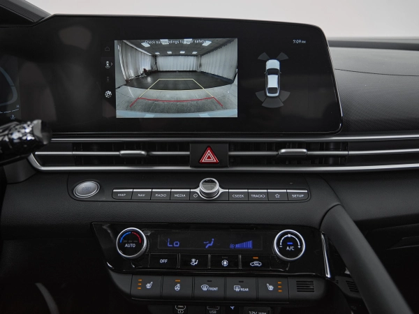 Hyundai Elantra, VII (CN7) Рестайлинг фото №18