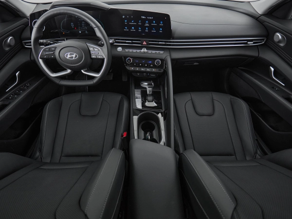 Hyundai Elantra, VII (CN7) Рестайлинг фото №9