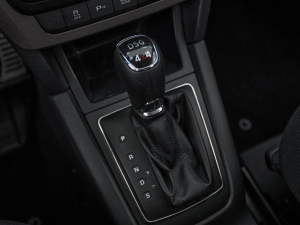 Skoda Yeti, I Рестайлинг фото №16