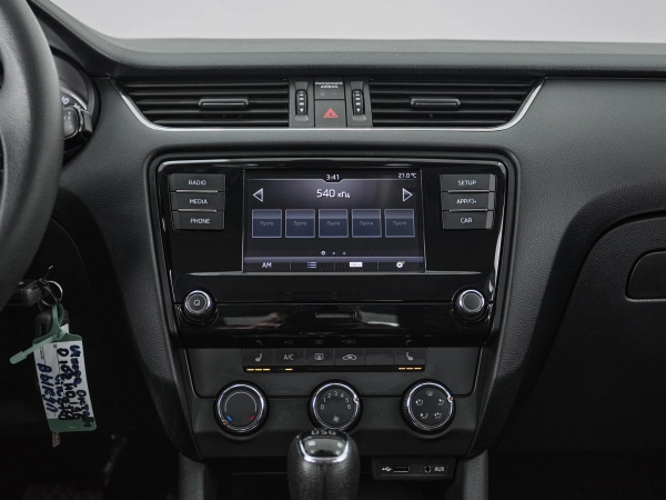Skoda Octavia, III (A7) Рестайлинг фото №12