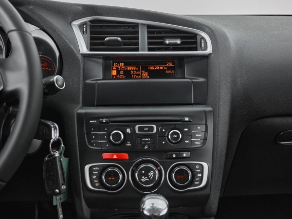 Citroen C4, II фото №16