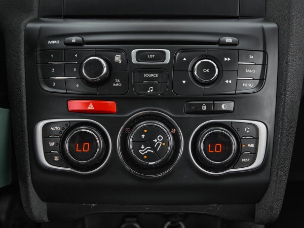 Citroen C4, II фото №17