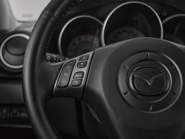 Mazda 3, I (BK) Рестайлинг фото №11