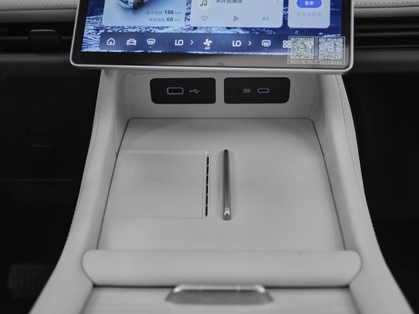 Geely Galaxy L7, I фото №17