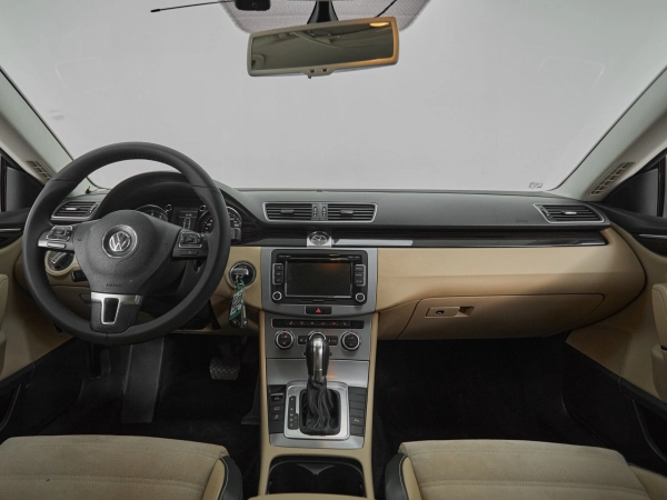 Volkswagen Passat CC, I Рестайлинг фото №8