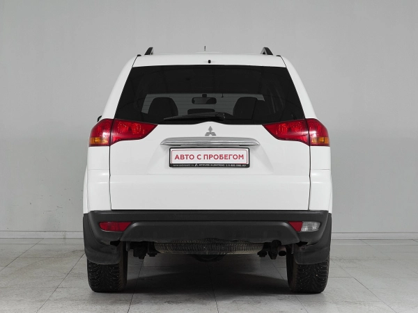 Mitsubishi Pajero Sport, II фото №5