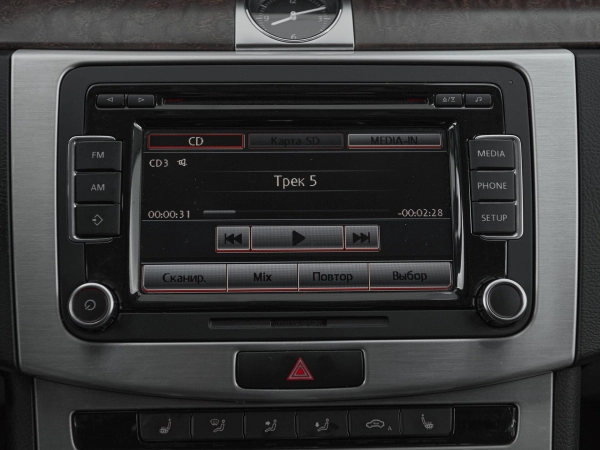 Volkswagen Passat, B7 фото №15