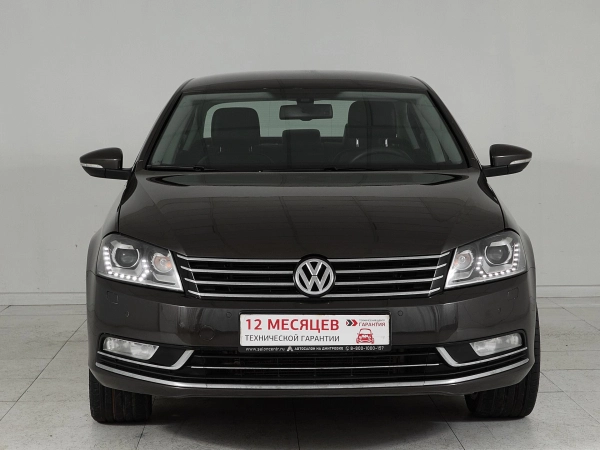 Volkswagen Passat, B7 фото №2