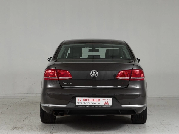 Volkswagen Passat, B7 фото №5