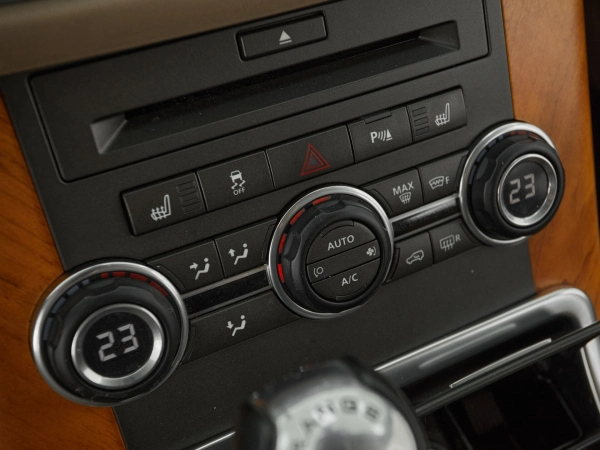 Land Rover Range Rover Sport, I Рестайлинг фото №19