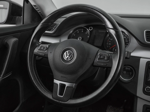 Volkswagen Passat, B7 фото №10