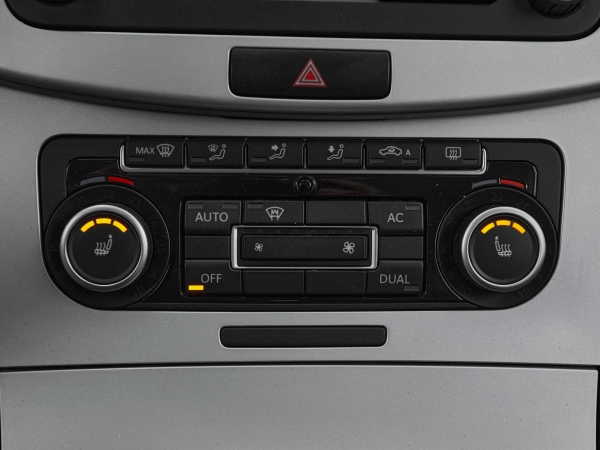 Volkswagen Passat, B7 фото №17