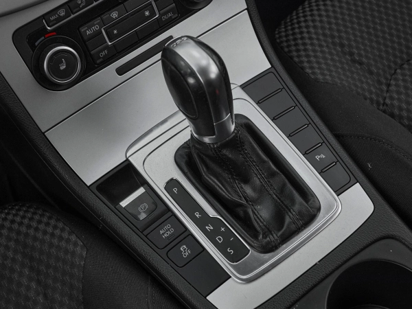 Volkswagen Passat, B7 фото №18