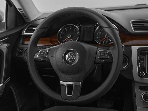Volkswagen Passat, B7 фото №10