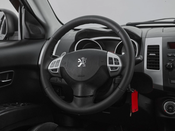 Peugeot 4007, I фото №10