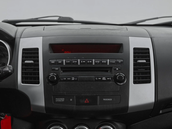 Peugeot 4007, I фото №14