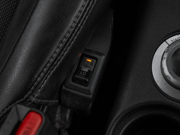 Peugeot 4007, I фото №16