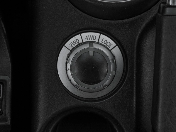 Peugeot 4007, I фото №17