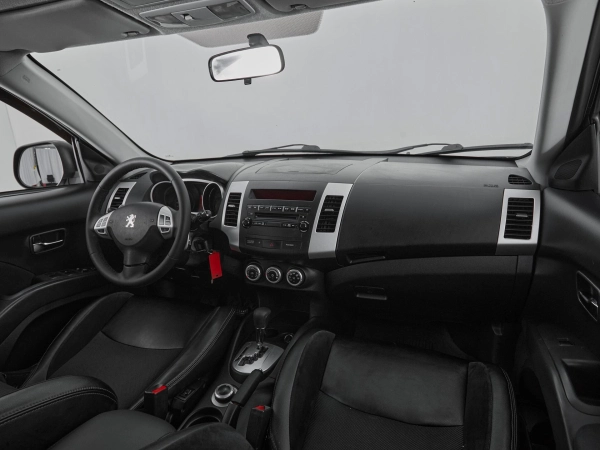 Peugeot 4007, I фото №7