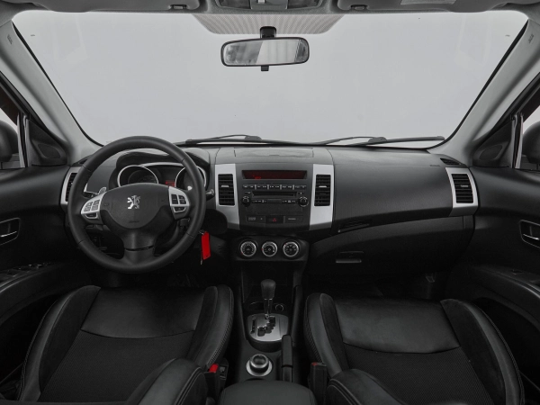 Peugeot 4007, I фото №8