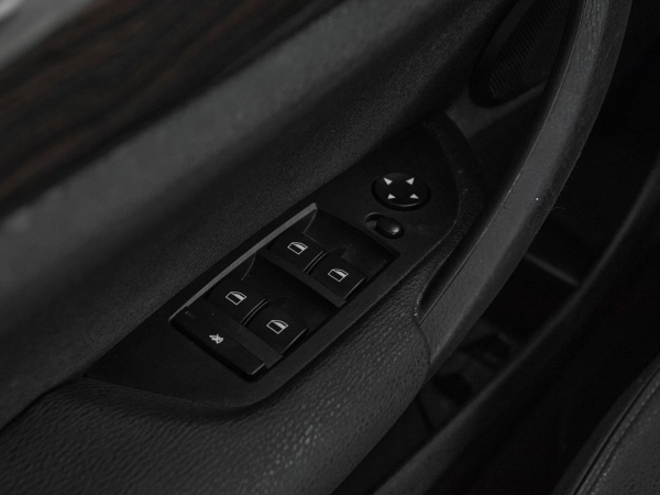 BMW X1, I (E84) фото №12