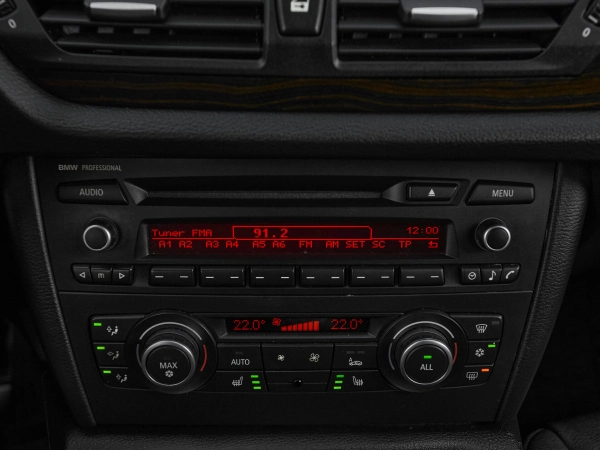 BMW X1, I (E84) фото №15