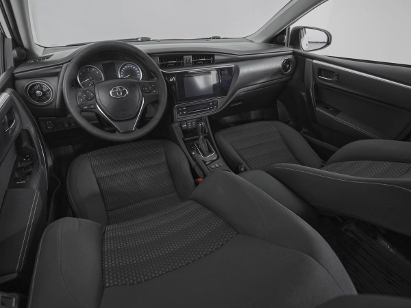 Toyota Corolla, XI (E160, E170, E180) Рестайлинг 1 фото №7