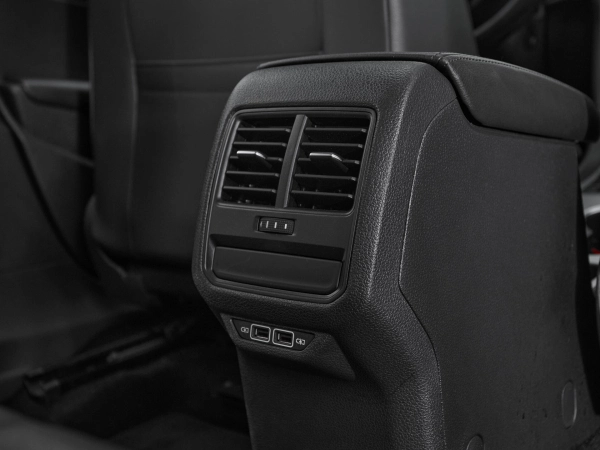 Volkswagen Passat, B8 фото №23