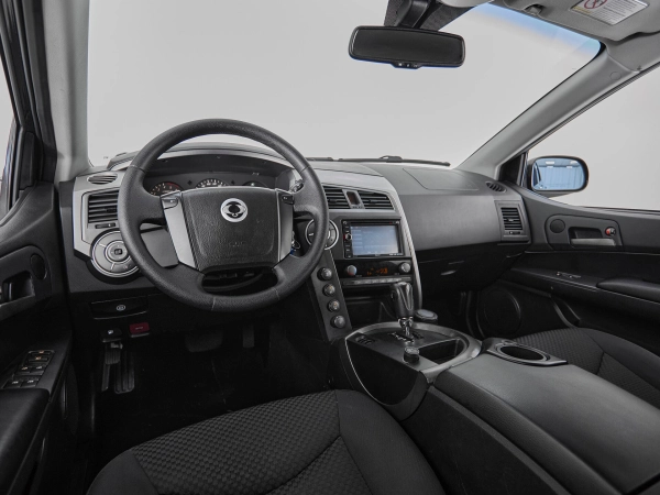 SsangYong Kyron, I Рестайлинг фото №7