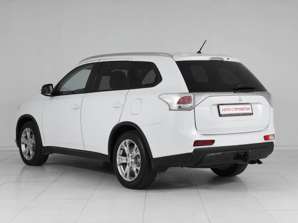 Mitsubishi Outlander, III Рестайлинг фото №4
