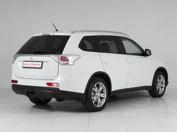 Mitsubishi Outlander, III Рестайлинг фото №6