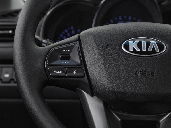 Kia Rio, III фото №11