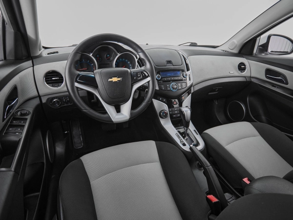 Chevrolet Cruze, I Рестайлинг фото №7