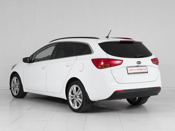 Kia Ceed, II фото №4