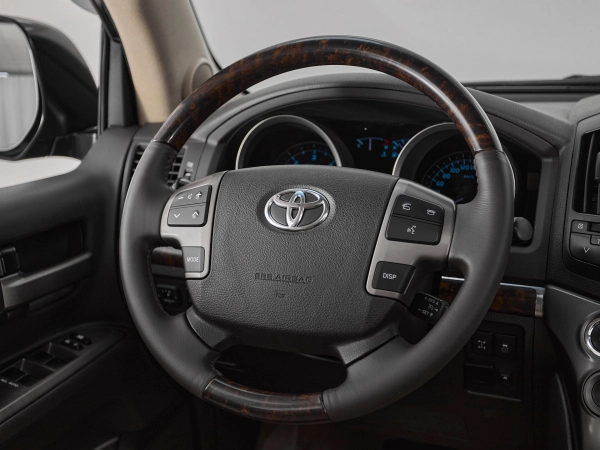 Toyota Land Cruiser, 200 Series фото №11
