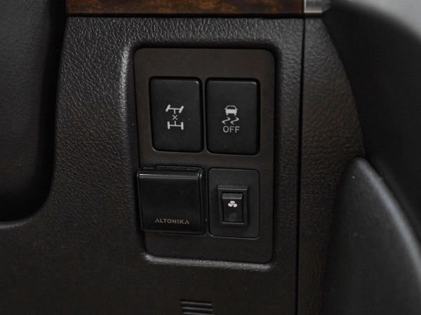 Toyota Land Cruiser, 200 Series фото №17