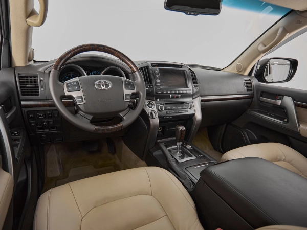 Toyota Land Cruiser, 200 Series фото №8