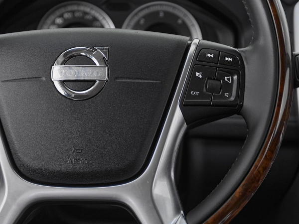 Volvo XC60, I фото №12