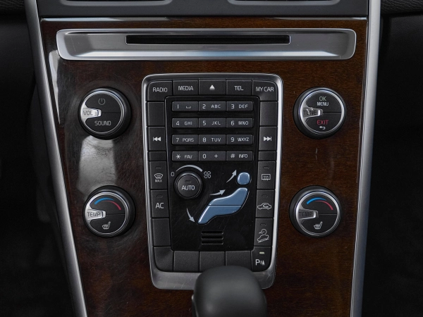 Volvo XC60, I фото №18