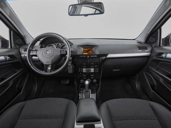 Opel Astra, H Рестайлинг фото №8