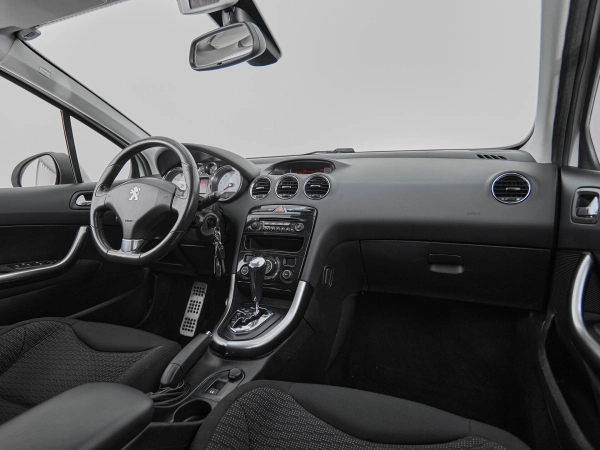 Peugeot 308, I Рестайлинг фото №10