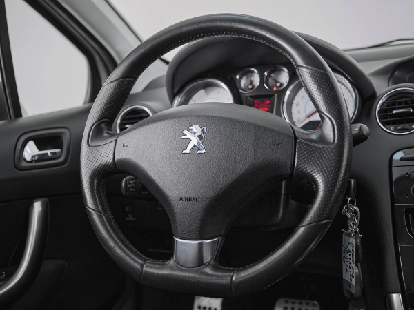 Peugeot 308, I Рестайлинг фото №11