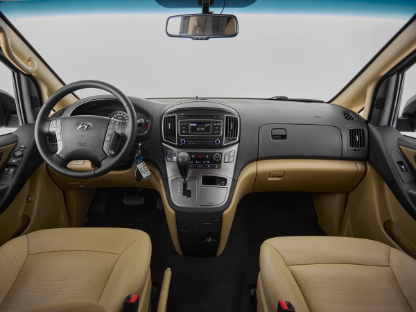 Hyundai H-1, II Рестайлинг 2 фото №8