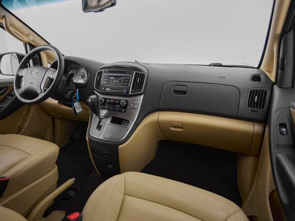 Hyundai H-1, II Рестайлинг 2 фото №9